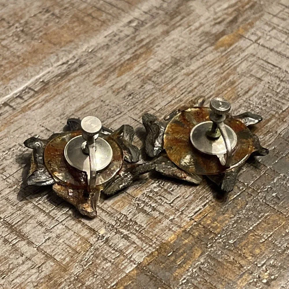 VTG Shark Tooth Teeth Fossil Silver‎ Tone Screw Back Earrings Handmade BOHO READ